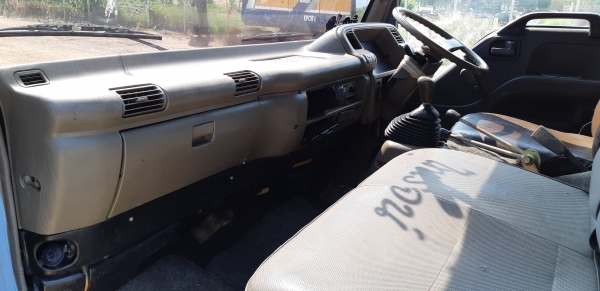 ขายNPRเครื่อง120แรงฝาขาวรถสวยพร้อมใช้งาน ขายNPRเครื่อง120แรงฝาขาวรถสวยพร้อมใช้งาน