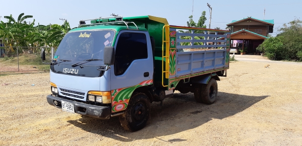 ขายNPRเครื่อง120แรงฝาขาวรถสวยพร้อมใช้งาน ขายNPRเครื่อง120แรงฝาขาวรถสวยพร้อมใช้งาน