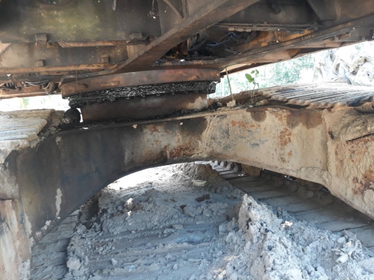 ขายรถแบคโฮ KOMATSU PC200-5 เปลี่ยนเครื่อง อีซูซุ ราคา 320000