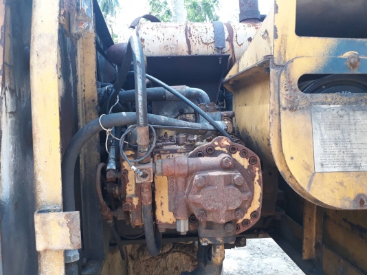 ขายรถแบคโฮ KOMATSU PC200-5 เปลี่ยนเครื่อง อีซูซุ ราคา 320000