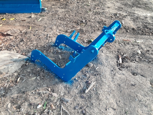 ขอขายชุดดันหน้ารถไถฟอร์ พร้อมๆเอาไปใส่ได้เลยครับ ขอขายชุดดันหน้ารถไถฟอร์ พร้อมๆเอาไปใส่ได้เลยครับ