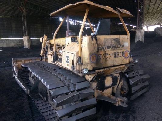 ขายรถแทรกเตอร์CAT D5B ตีนเป็ดเอกสารอินวอย ขายรถแทรกเตอร์CAT D5B ตีนเป็ดเอกสารอินวอย