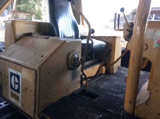 ขายรถแทรกเตอร์CAT D5B ตีนเป็ดเอกสารอินวอย ขายรถแทรกเตอร์CAT D5B ตีนเป็ดเอกสารอินวอย