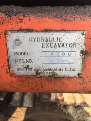 Hitachi EX200-1 สภาพดีมากๆ พร้อมใช้งาน เอวดี ปั้มดี โช่เตม Hitachi EX200-1 สภาพดีมากๆ พร้อมใช้งาน เอวดี ปั้มดี โช่เตม