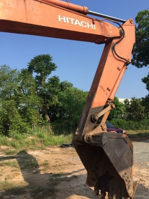 Hitachi EX200-1 สภาพดีมากๆ พร้อมใช้งาน เอวดี ปั้มดี โช่เตม Hitachi EX200-1 สภาพดีมากๆ พร้อมใช้งาน เอวดี ปั้มดี โช่เตม
