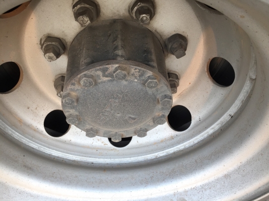 พ่วง 20 ล้อ ฮีโน่คัตชี F18 หัวโปรเฟีย วางเครื่อง P11 320 แรง ลงเล่มหมดแล้ว กระบะเหล็ก -ดั้ม ใส่ของได้ 31,300 กก. ยางดี พ่วง 20 ล้อ ฮีโน่คัตชี F18 หัวโปรเฟีย วางเครื่อง P11 320 แรง ลงเล่มหมดแล้ว กระบะเหล็ก -ดั้ม ใส่ของได้ 31,300 กก. ยางดี