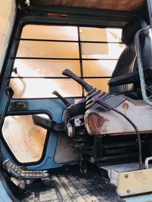 ขายHITACHI EX300-3C ระบบไฟ้าครบ เอวแน่น ช่วงล่างเต็ม เอกสารเล่มทะเบียน ขายHITACHI EX300-3C ระบบไฟ้าครบ เอวแน่น ช่วงล่างเต็ม เอกสารเล่มทะเบียน