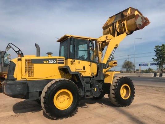 ขายรถตักล้อยาง KOMATSU WA320-6 ปี 2013 รถนอกนำเข้าเองจากญี่ปุ่น สภาพสวยพร้อมใช้งาน มีVDOการทำงานครับ