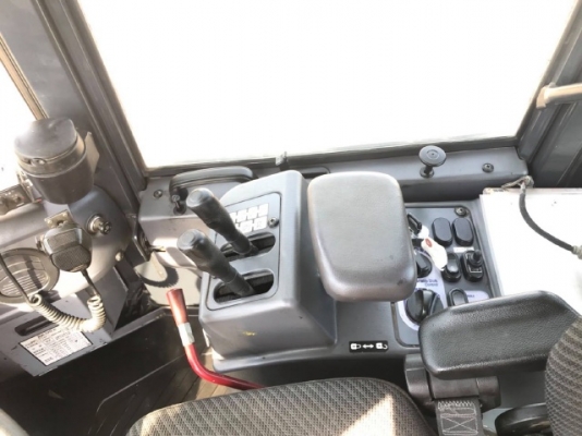 ขายรถตักล้อยาง KOMATSU WA320-6 ปี 2013 รถนอกนำเข้าเองจากญี่ปุ่น สภาพสวยพร้อมใช้งาน มีVDOการทำงานครับ