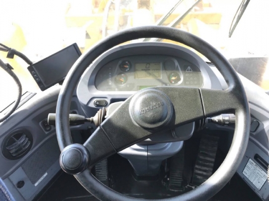 ขายรถตักล้อยาง KOMATSU WA320-6 ปี 2013 รถนอกนำเข้าเองจากญี่ปุ่น สภาพสวยพร้อมใช้งาน มีVDOการทำงานครับ