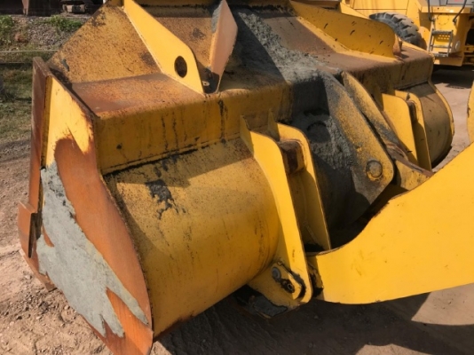 ขายรถตักล้อยาง KOMATSU WA320-6 ปี 2013 รถนอกนำเข้าเองจากญี่ปุ่น สภาพสวยพร้อมใช้งาน มีVDOการทำงานครับ