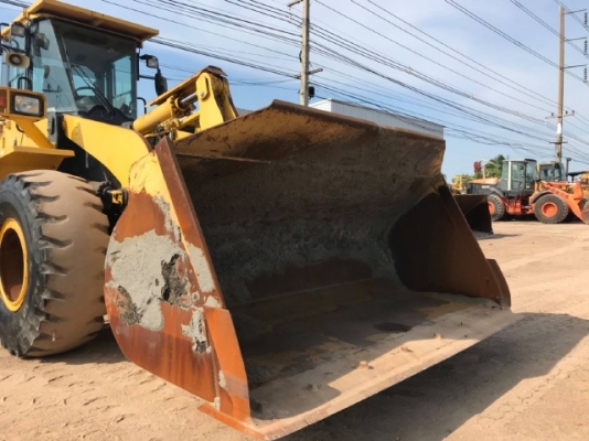 ขายรถตักล้อยาง KOMATSU WA320-6 ปี 2013 รถนอกนำเข้าเองจากญี่ปุ่น สภาพสวยพร้อมใช้งาน มีVDOการทำงานครับ