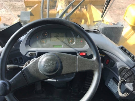 ขายรถตักล้อยาง KOMATSU WA320-6 ปี 2013 รถนอกนำเข้าเองจากญี่ปุ่น สภาพสวยพร้อมใช้งาน มีVDOการทำงานครับ