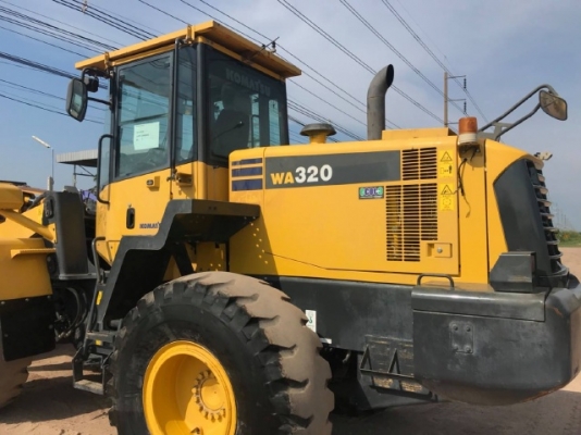 ขายรถตักล้อยาง KOMATSU WA320-6 ปี 2013 รถนอกนำเข้าเองจากญี่ปุ่น สภาพสวยพร้อมใช้งาน มีVDOการทำงานครับ