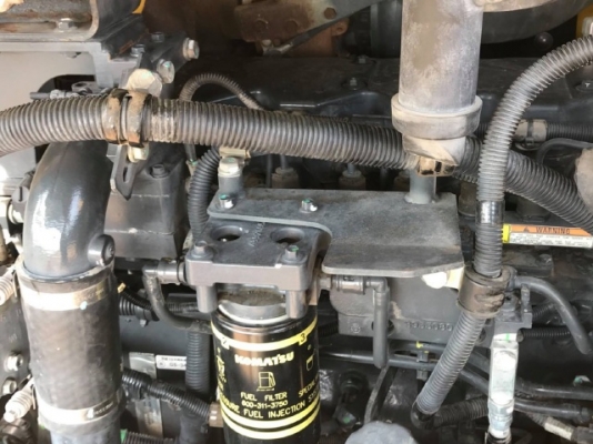 ขายรถตักล้อยาง KOMATSU WA320-6 ปี 2013 รถนอกนำเข้าเองจากญี่ปุ่น สภาพสวยพร้อมใช้งาน มีVDOการทำงานครับ