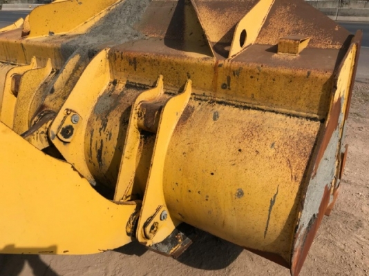 ขายรถตักล้อยาง KOMATSU WA320-6 ปี 2013 รถนอกนำเข้าเองจากญี่ปุ่น สภาพสวยพร้อมใช้งาน มีVDOการทำงานครับ