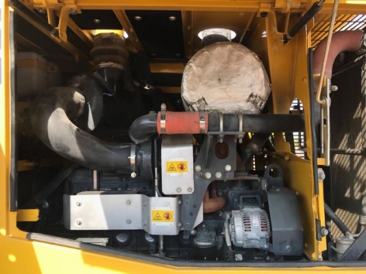 ขายรถตักล้อยาง KOMATSU WA320-6 ปี 2013 รถนอกนำเข้าเองจากญี่ปุ่น สภาพสวยพร้อมใช้งาน มีVDOการทำงานครับ