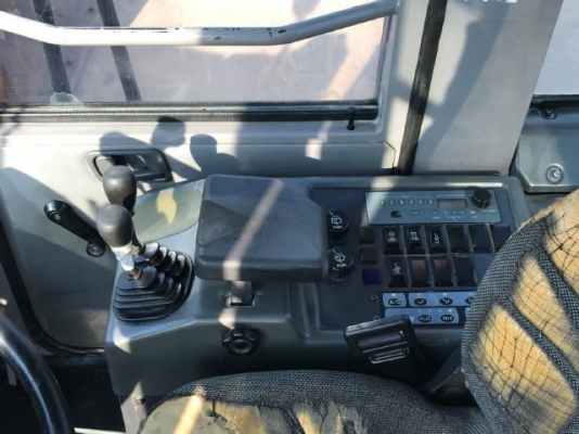 ขายรถตักล้อยาง TCM L32-3 รถนอกนำเข้าเองจากญี่ปุ่น สภาพสวยพร้อมใช้งาน มีVDOการทำงานครับ