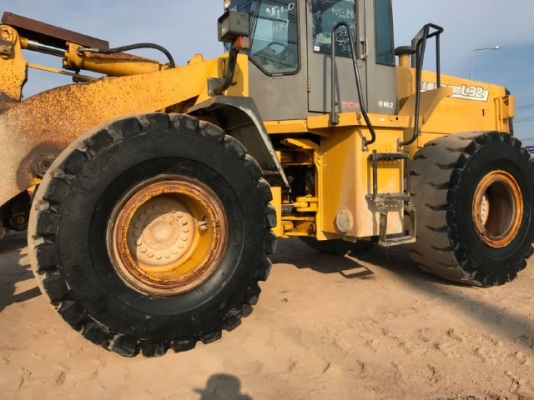 ขายรถตักล้อยาง TCM L32-3 รถนอกนำเข้าเองจากญี่ปุ่น สภาพสวยพร้อมใช้งาน มีVDOการทำงานครับ