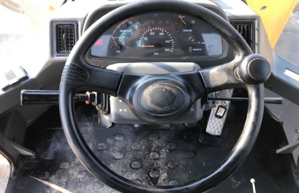 ขายรถตักล้อยาง TCM L32-3 รถนอกนำเข้าเองจากญี่ปุ่น สภาพสวยพร้อมใช้งาน มีVDOการทำงานครับ