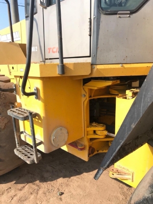 ขายรถตักล้อยาง TCM L32-3 รถนอกนำเข้าเองจากญี่ปุ่น สภาพสวยพร้อมใช้งาน มีVDOการทำงานครับ