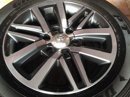 ล้อแม็ก New Fortuner ขอบ 18(6/139) พร้อมยาง Dunlop Grandtrek PT 265 60 18 สภาพพร้อมใช้ ขายถูกๆ ทั้งชุด 16900.-พร้อมน็อตแท้ 1 ชุด *** เทิร์นได้ ใส่ฟรี รับบัตรเครดิตทุกธนาคาร ส่งทั่วไทย ล้อแม็ก New Fortuner ขอบ 18(6/139) พร้อมยาง Dunlop Grandtrek PT 265 60 18 สภาพพร้อมใช้ ขายถูกๆ ทั้งชุด 16900.-พร้อมน็อตแท้ 1 ชุด *** เทิร์นได้ ใส่ฟรี รับบัตรเครดิตทุกธนาคาร ส่งทั่วไทย