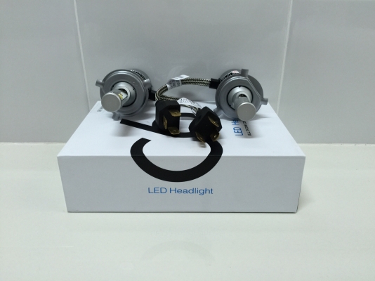 ขายไฟหน้ารถยี่ห้อ C6 แบบ LED HEADLIGHT รุ่น H4 HI-LOW ขายไฟหน้ารถยี่ห้อ C6 แบบ LED HEADLIGHT รุ่น H4 HI-LOW