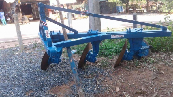 ขายผานสามโครงสี่CMT ขายผานสามโครงสี่CMT