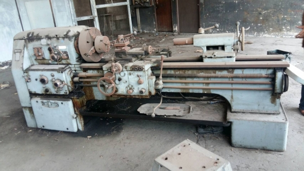 ขายกลึง8ฟุตยุโรปเก่าเก็บพร้อมใช้ราคาถูกครับ