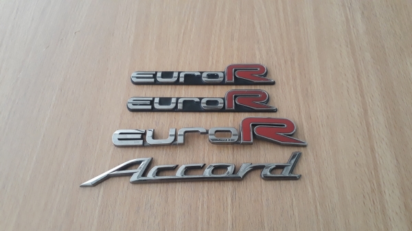 เพลทโลโก้ Euro R เพลทโลโก้ Euro R