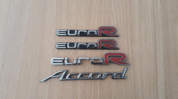 เพลทโลโก้ Euro R เพลทโลโก้ Euro R