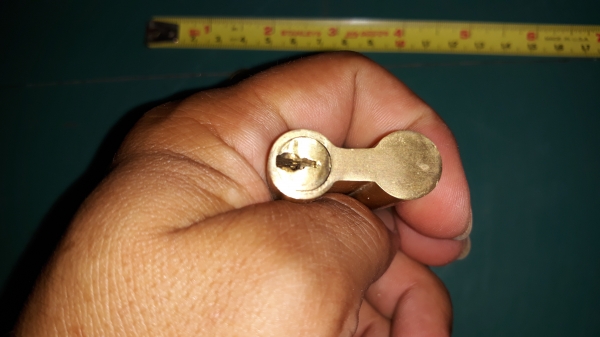 ขายแม่กุญแจทองเหลืองวินเทจ MADE IN THAILAND. งานเก่า30-40ปีที่แล้ว ใหม่เก่าเก็บ