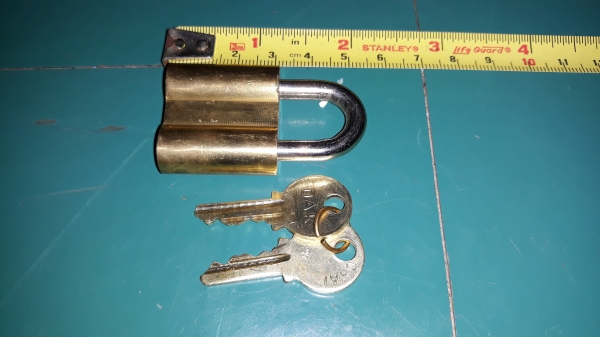 ขายแม่กุญแจทองเหลืองวินเทจ MADE IN THAILAND. งานเก่า30-40ปีที่แล้ว ใหม่เก่าเก็บ
