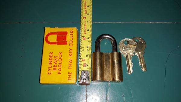 ขายแม่กุญแจทองเหลืองวินเทจ MADE IN THAILAND. งานเก่า30-40ปีที่แล้ว ใหม่เก่าเก็บ