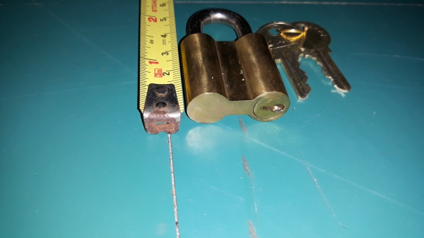 ขายแม่กุญแจทองเหลืองวินเทจ MADE IN THAILAND. งานเก่า30-40ปีที่แล้ว ใหม่เก่าเก็บ