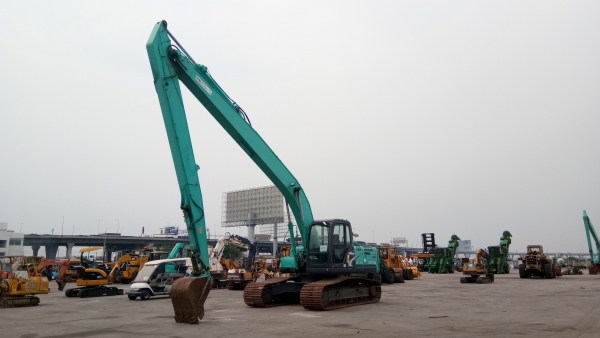 ขายรถแบคโฮ SK210LC-8YQ12 บูมยาว 15 เมตร นำเข้าจากญี่ปุ่น ยังไม่ผ่านการใช้งานในไทย ขายรถแบคโฮ SK210LC-8YQ12 บูมยาว 15 เมตร นำเข้าจากญี่ปุ่น ยังไม่ผ่านการใช้งานในไทย