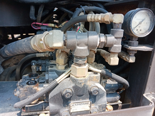 มาใหม่ พร้อมใช้ รถปูยาง 3เมตร HANTA F31W2 นำเข้าจากญี่ปุ่น โทร.090-986-2521 อ๊อบ