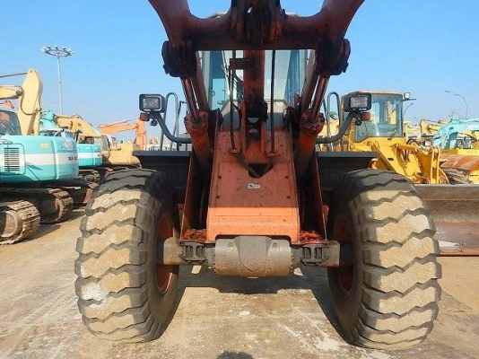 รถญี่ปุ่นเกรดA ขายถูก HITACHI LX130-7 เก่าญี่ปุ่นแท้ สภาพสวย ราคาไม่แพง โทร.090-986-2521 อ๊อบ