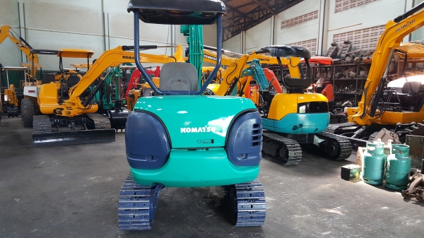 ขาย รถขุด KOMATSU รุ่น PC27-8-- มือสองญี่ปุ่น แทรกเหล็ก สลัก บูทเอวแน่น 100\% คันนี้ มีหัวกระแทกในตัว  สวยพร้อมใช้งาน มือถือ 0818753444