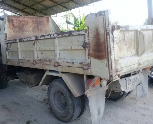 ขาย.ราคาเบาๆ 395,000บ.รถเดิมๆ หกล้อ นิสัน MKA121G FD46-130แรง ปี40 ดั้ม.สามมิต 5คิว รถห้าง สภาพเดิมๆสวยไม่เคยทำสีหัวบางพายในครบ พร้อมใช้งาน เล่ม,ทะเบียนพร้อมโอน