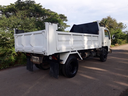 ขาย.ราคาเบาๆ 395,000บ.รถเดิมๆ หกล้อ นิสัน MKA121G FD46-130แรง ปี40 ดั้ม.สามมิต 5คิว รถห้าง สภาพเดิมๆสวยไม่เคยทำสีหัวบางพายในครบ พร้อมใช้งาน เล่ม,ทะเบียนพร้อมโอน