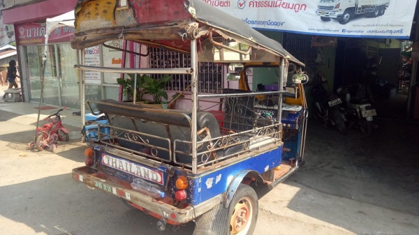 ขายตุ๊ก ตุ๊ก ไทยแลนด์ 2 สูบ มีทะเบียนครบ