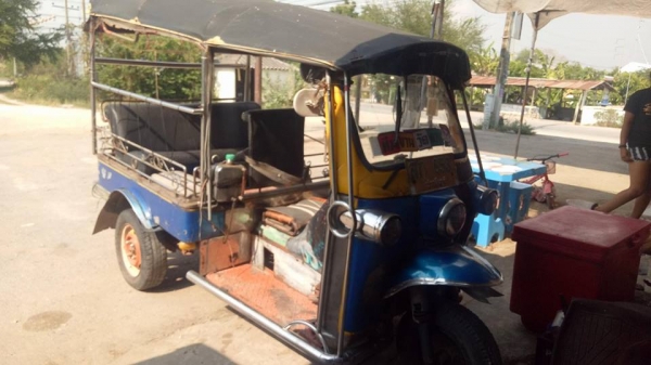 ขายตุ๊ก ตุ๊ก ไทยแลนด์ 2 สูบ มีทะเบียนครบ