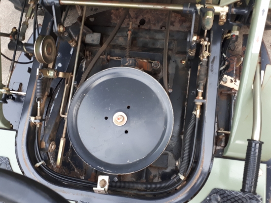 รถตัดหญ้านั่งขับ Sato YKS160G นำเข้าจากญี่ปุ่น รถตัดหญ้านั่งขับ Sato YKS160G นำเข้าจากญี่ปุ่น