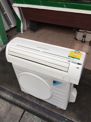 **** ขายแอร์ DAIKIN 9000 BTU สภาพสวย ****