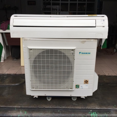 **** ขายแอร์ DAIKIN 18000 BTU สภาพสวย ****