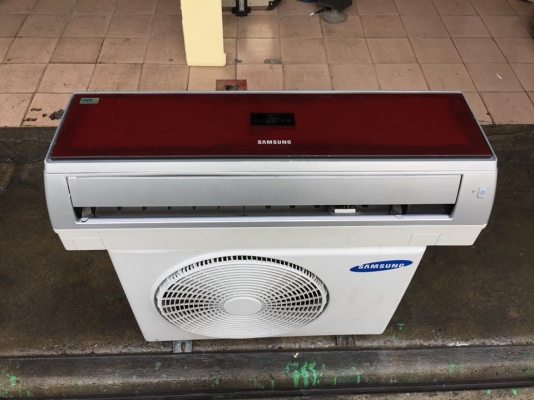 **** ขายแอร์ Samsung 9000 BTU ตัวหน้าหลุยส์ สภาพสวย ****