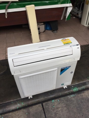 **** ขายแอร์ DAIKIN 12500 BTU สภาพสวย ****