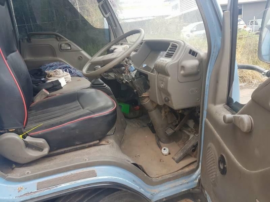 ISUZU NKR 120 4HF 1 ปี40 รถห้างแท้ เครื่องพัง คัสซีสวย หัวเก๋งดี กะบะดี เอกสารพร้อมโอน ISUZU NKR 120 4HF 1 ปี40 รถห้างแท้ เครื่องพัง คัสซีสวย หัวเก๋งดี กะบะดี เอกสารพร้อมโอน