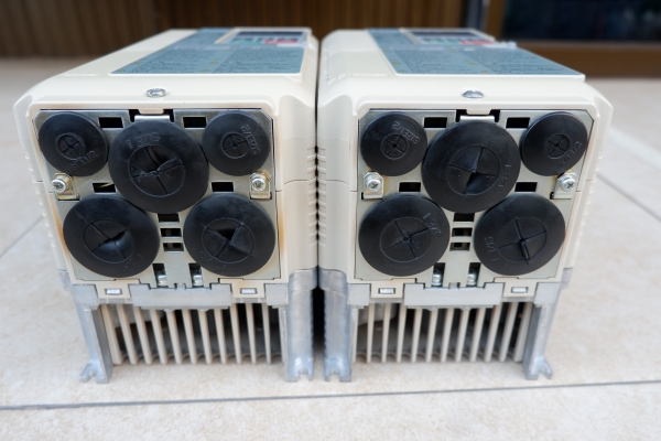 อินเวอร์เตอร์10แรง380v เหลือ1ตัว อินเวอร์เตอร์10แรง380v เหลือ1ตัว